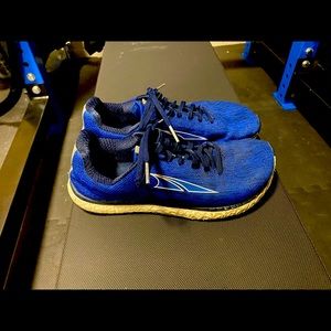 Altra Escalante men’s running shoes